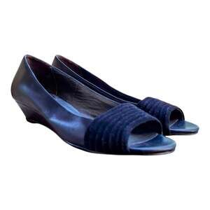 Cole Haan Dress Pumps Womens US 8.5B Navy Peep Toe Slip On Wedge Heel